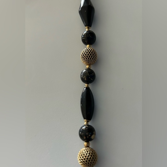 Olci Beaded Necklace - Picture 3 of 3